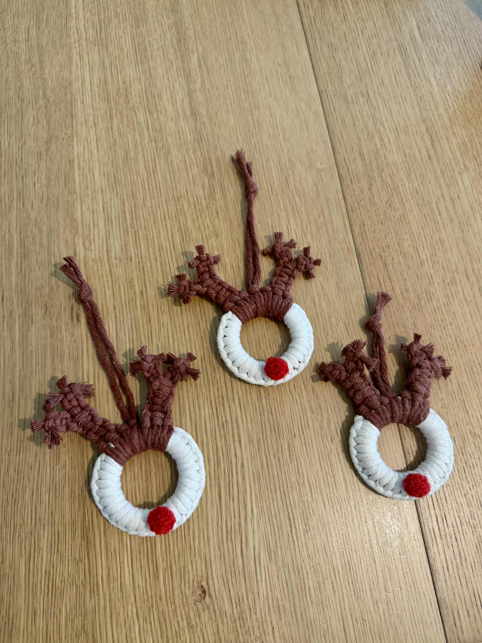 Rennes de Noël en macramé